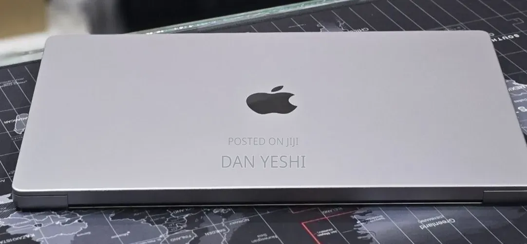 New Laptop Apple MacBook Air 2025 M4 16GB Apple M4 SSD 256GB