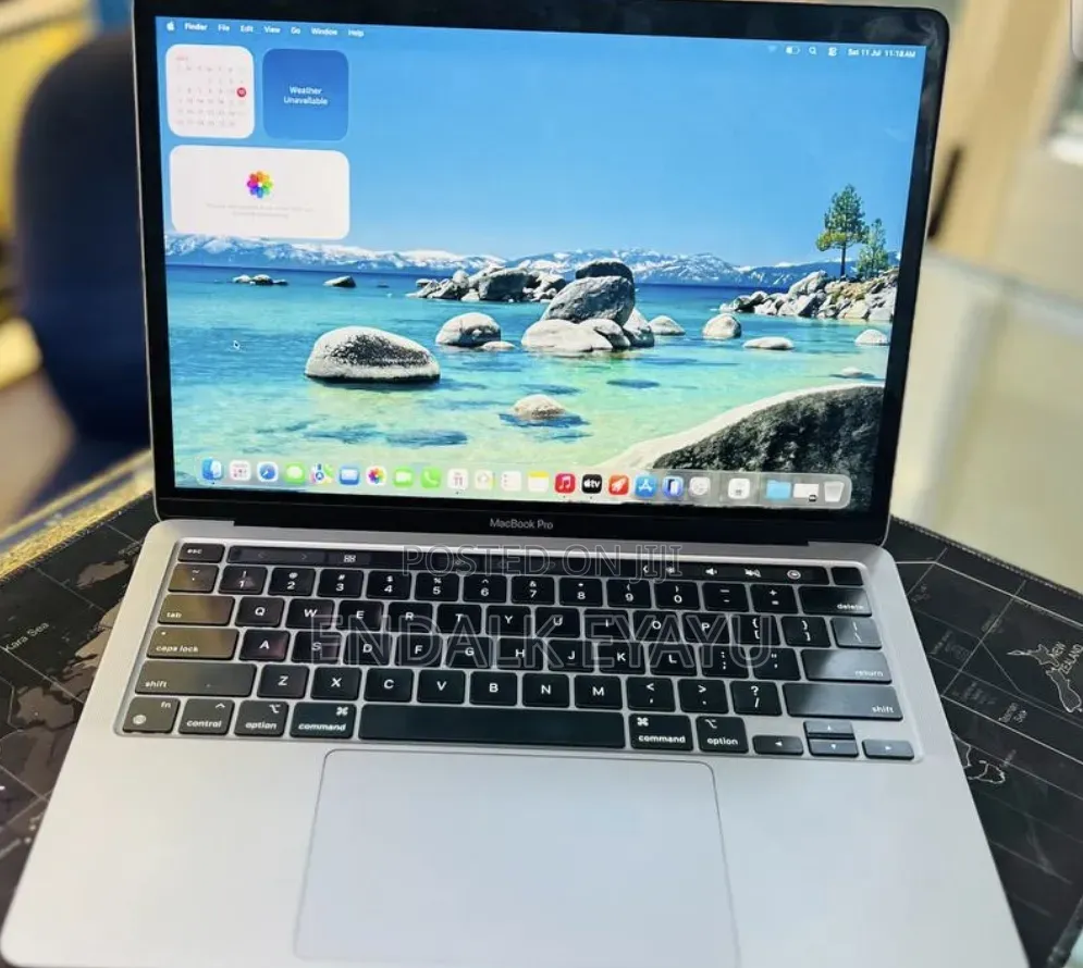 New Laptop Apple MacBook Pro 2022 M2 8GB Apple M2 SSD 512GB