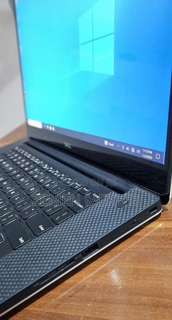 New Laptop Dell XPS 15 16GB Intel Core i7 SSD 512GB