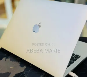 New Laptop Apple MacBook Pro 2020 16GB Apple M1 SSD 256GB