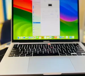 New Laptop Apple MacBook Pro 2020 16GB Apple M1 SSD 256GB