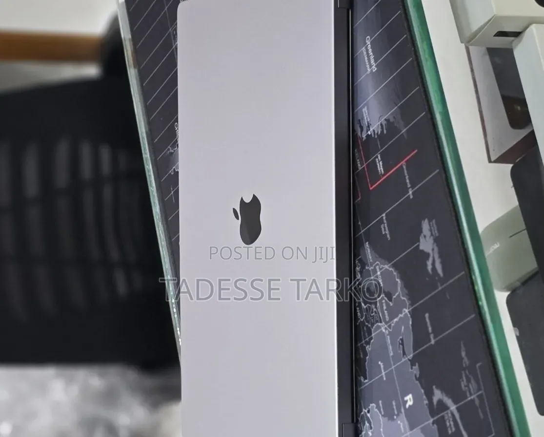 New Laptop Apple MacBook Pro 2023 M2 16GB Apple M2 SSD 512GB