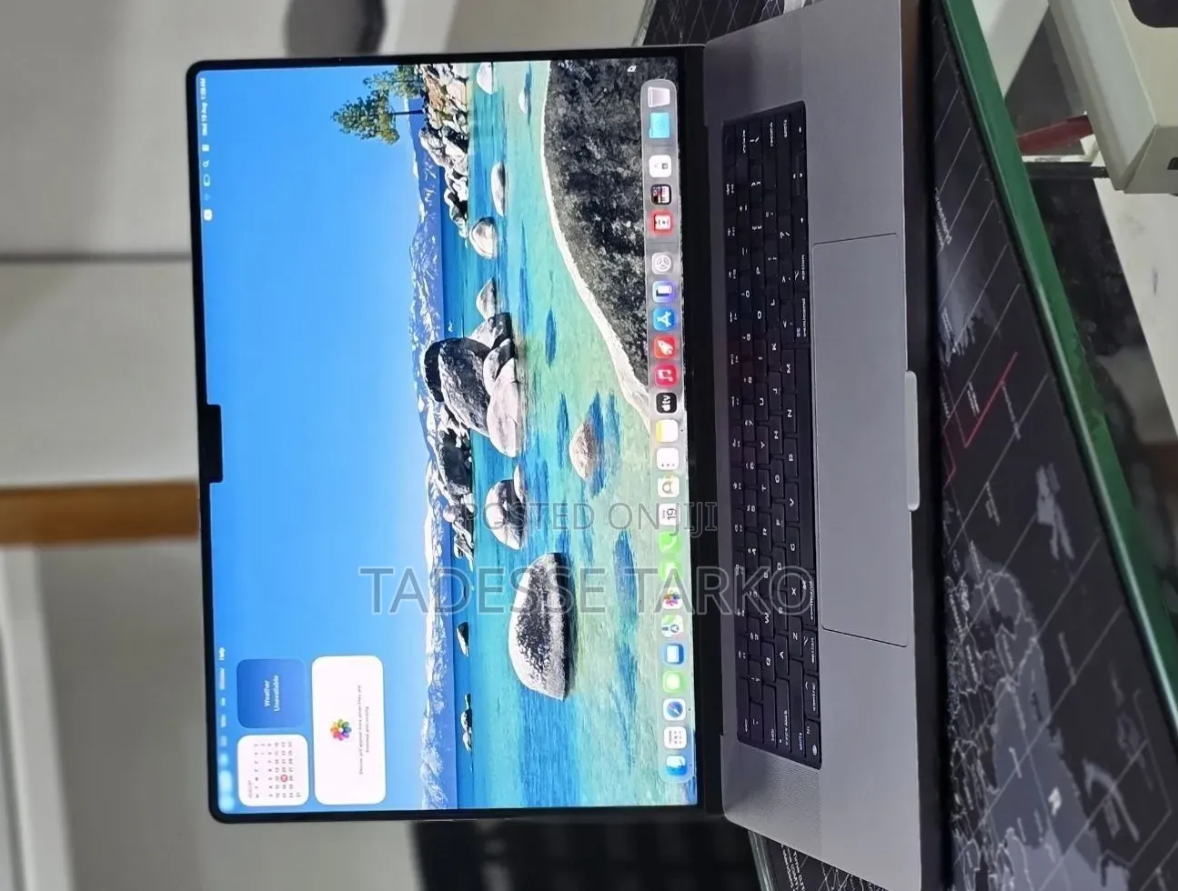 New Laptop Apple MacBook Pro 2023 M2 16GB Apple M2 SSD 512GB