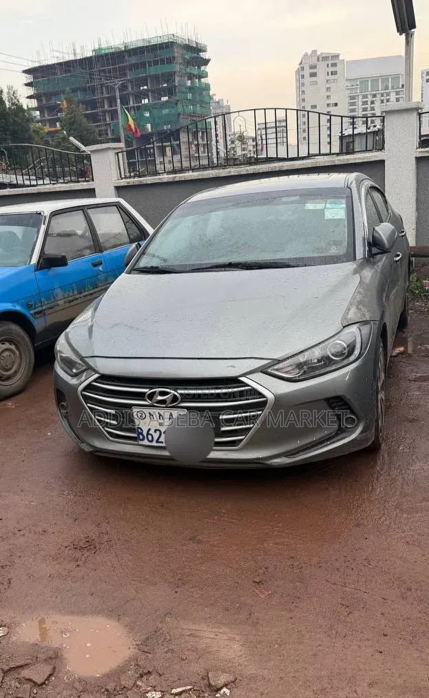 Hyundai Avante 2017 Silver