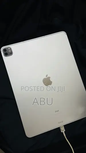 Apple iPad Pro 12.9 (2021) 256 GB Silver