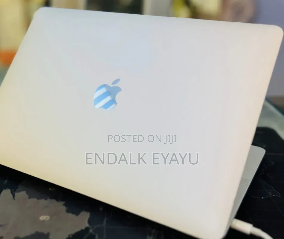 Laptop Apple MacBook Pro 2020 M1 16GB Apple M1 Pro SSD 256GB