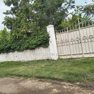 Furnished 6bdrm House in Service, East Shewa for sale