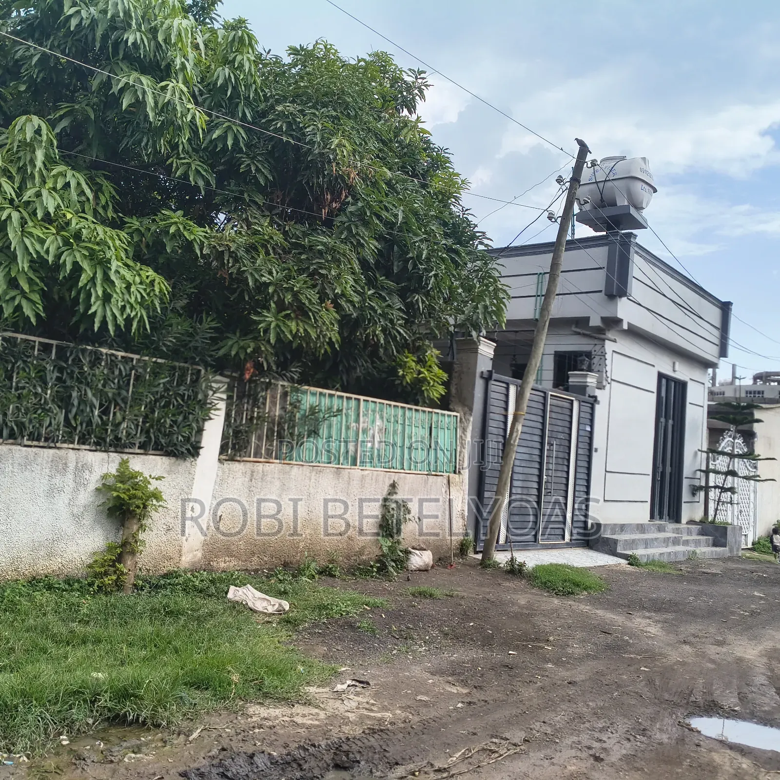 Furnished 6bdrm House in Service, East Shewa for sale
