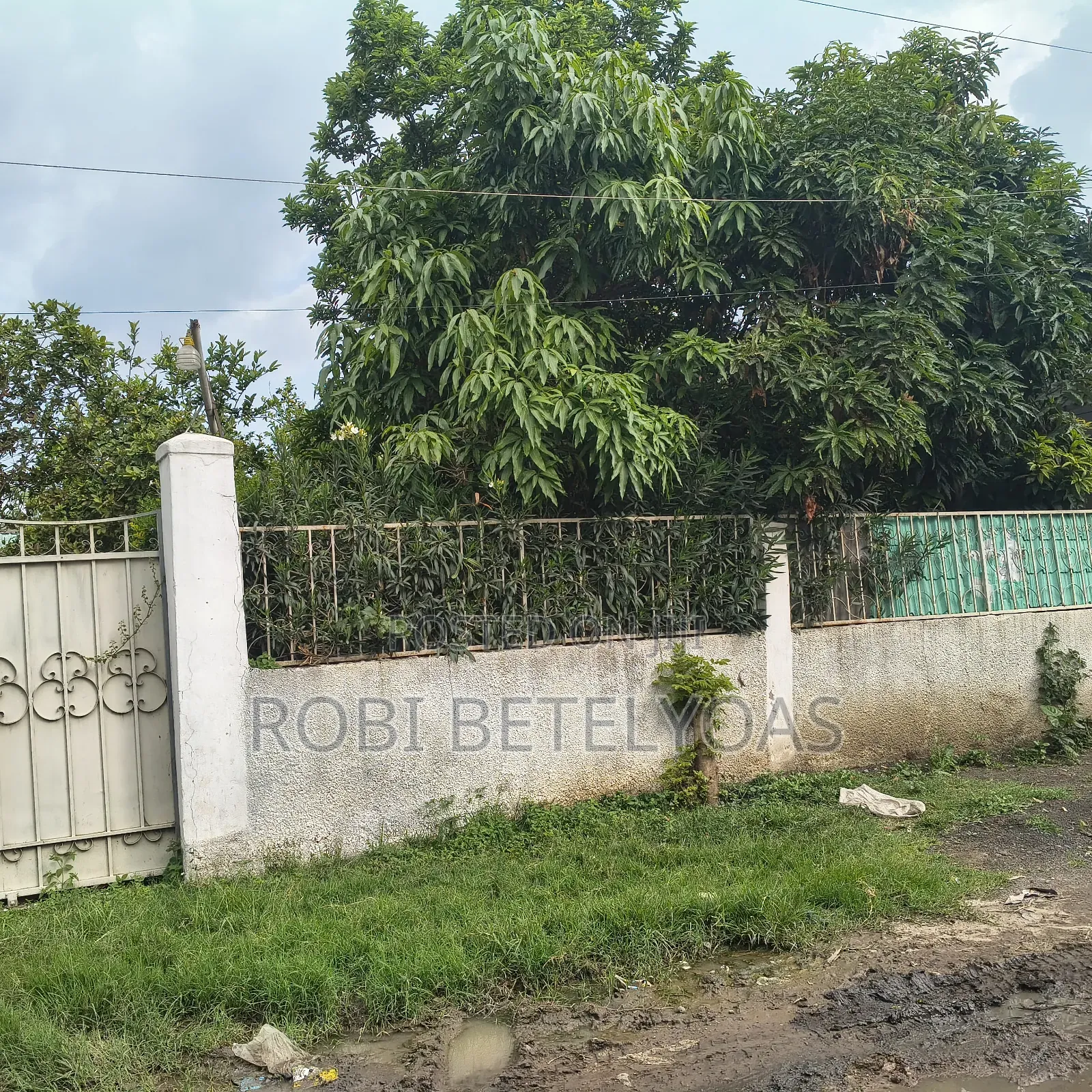 Furnished 6bdrm House in Service, East Shewa for sale