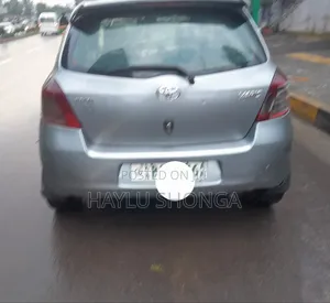 Toyota Yaris 2007 Gray
