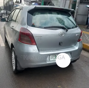 Toyota Yaris 2007 Gray