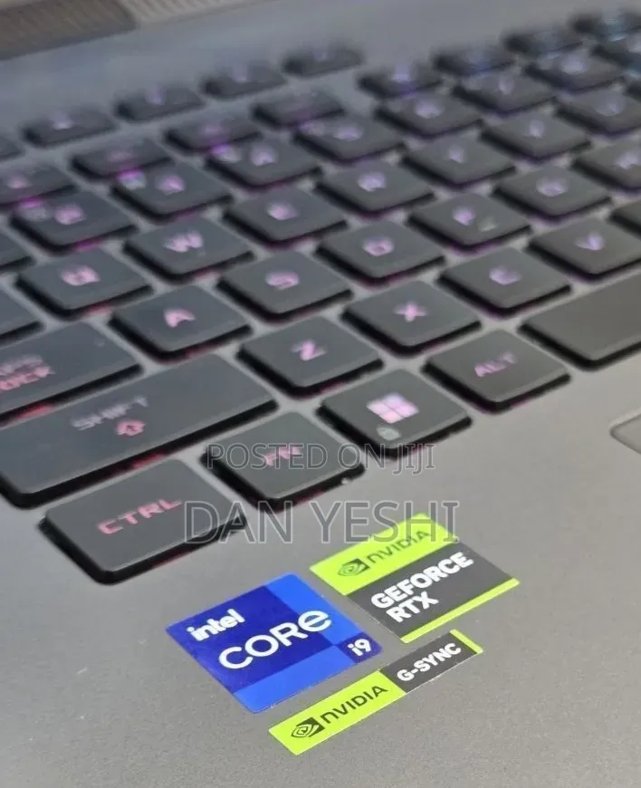 New Laptop Asus ROG Strix G18 32GB Intel Core i9 SSD 1T