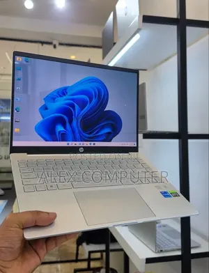 New Laptop HP Pavilion 14 16GB Intel Core i7 SSD 512GB