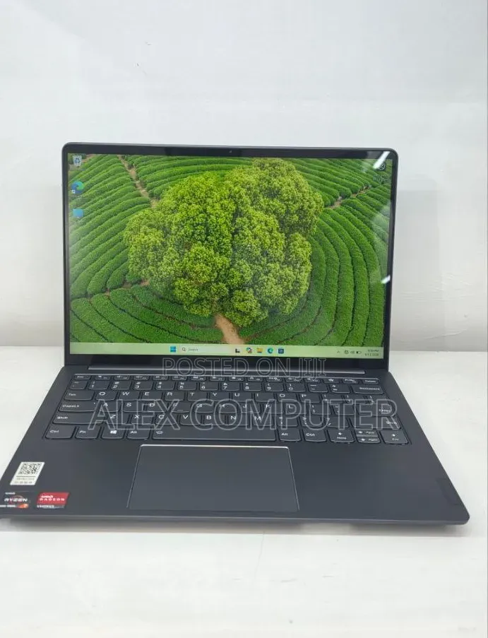New Laptop Lenovo 16GB AMD Ryzen 7 SSD 512GB