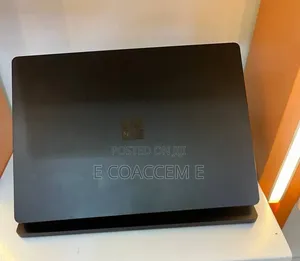 New Laptop Microsoft Surface 16GB Intel Core i7 SSD 512GB