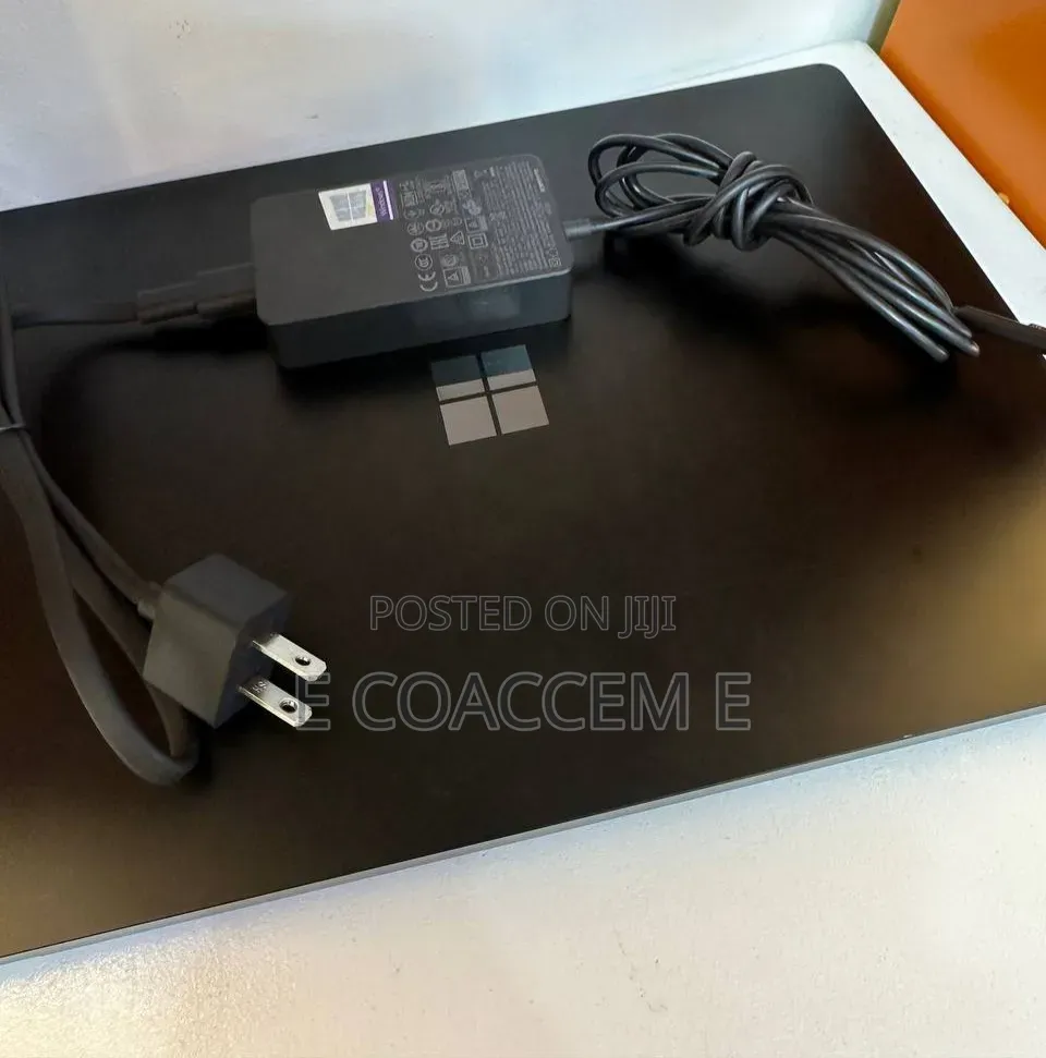 New Laptop Microsoft Surface 16GB Intel Core i7 SSD 512GB