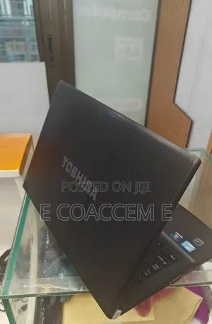 Laptop Toshiba 4GB Intel Core i5 HDD 500GB