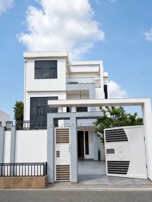 Furnished 7bdrm Villa in መሀል ወሰን ሂልሰይድ ላይ አዲስ, Yeka for sale