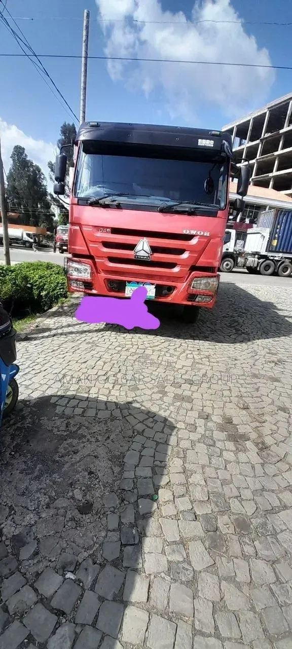 Cinotruck. Dump Truck