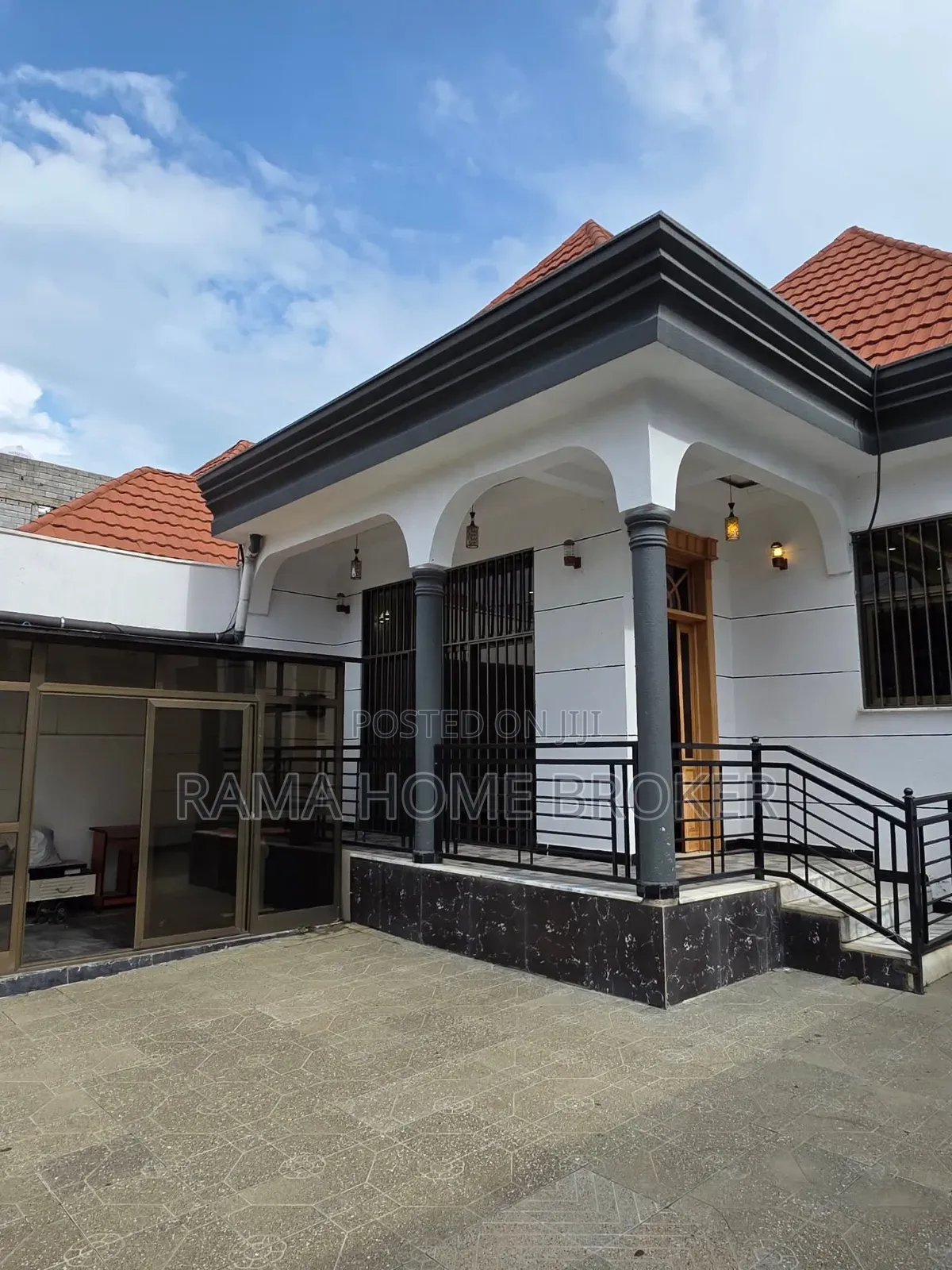 Furnished 6bdrm Villa in ማንም ያልኖረበት አዲስ ቤት, Yeka for sale
