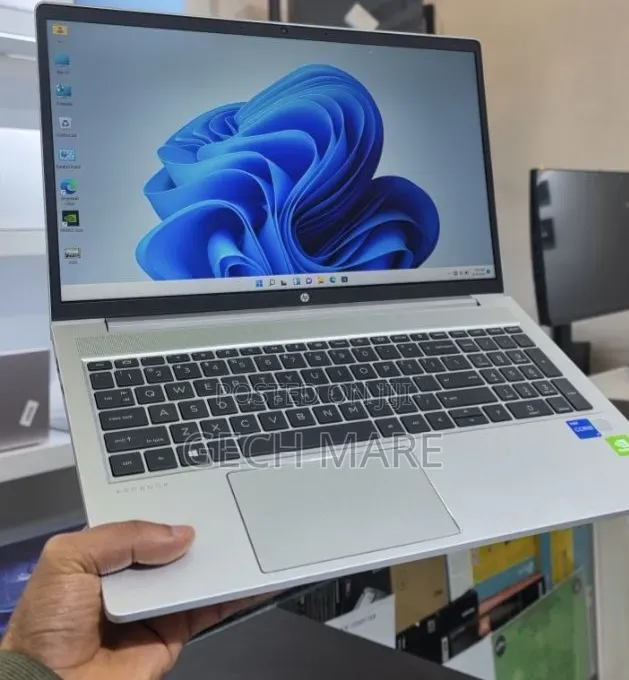 New Laptop HP ProBook 430 G8 8GB Intel Core i5 SSD 256GB