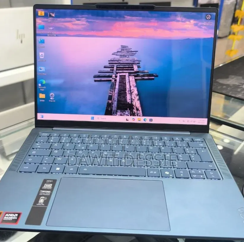 New Laptop Lenovo 32GB AMD Ryzen 7 SSD 1T