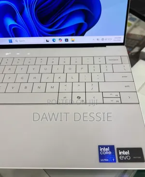 New Laptop Dell XPS 13 16GB Intel Core Ultra 7 SSD 512GB