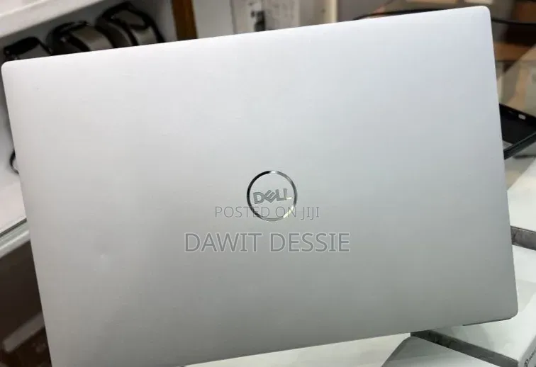 New Laptop Dell XPS 13 16GB Intel Core Ultra 7 SSD 512GB