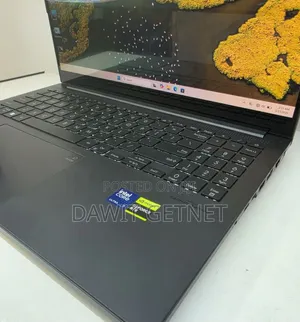 New Laptop Asus VivoBook 15 X505BA 16GB Intel Core Ultra 9 SSD 512GB
