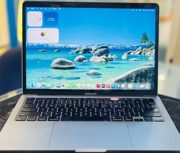 New Laptop Apple MacBook Pro 2022 M2 8GB Apple M2 SSD 512GB
