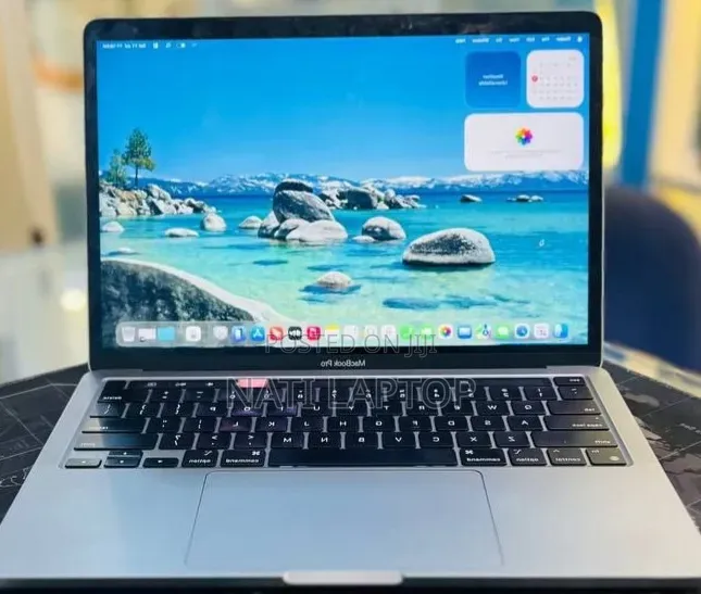 New Laptop Apple MacBook Pro 2022 M2 8GB Apple M2 SSD 512GB