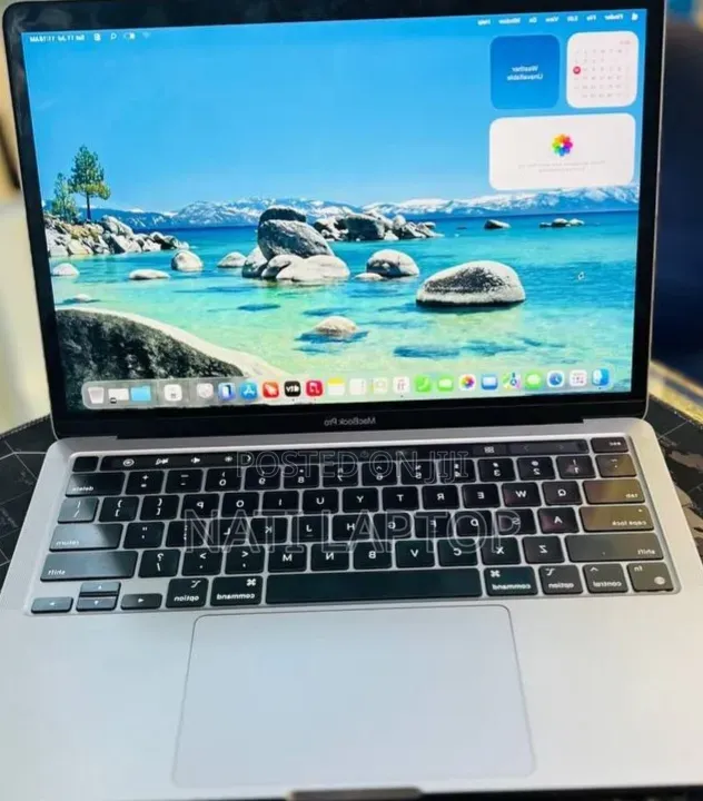 New Laptop Apple MacBook Pro 2022 M2 8GB Apple M2 SSD 512GB