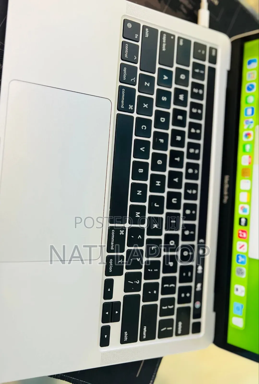 New Laptop Apple MacBook Pro 2020 M1 16GB Apple M1 Pro SSD 256GB
