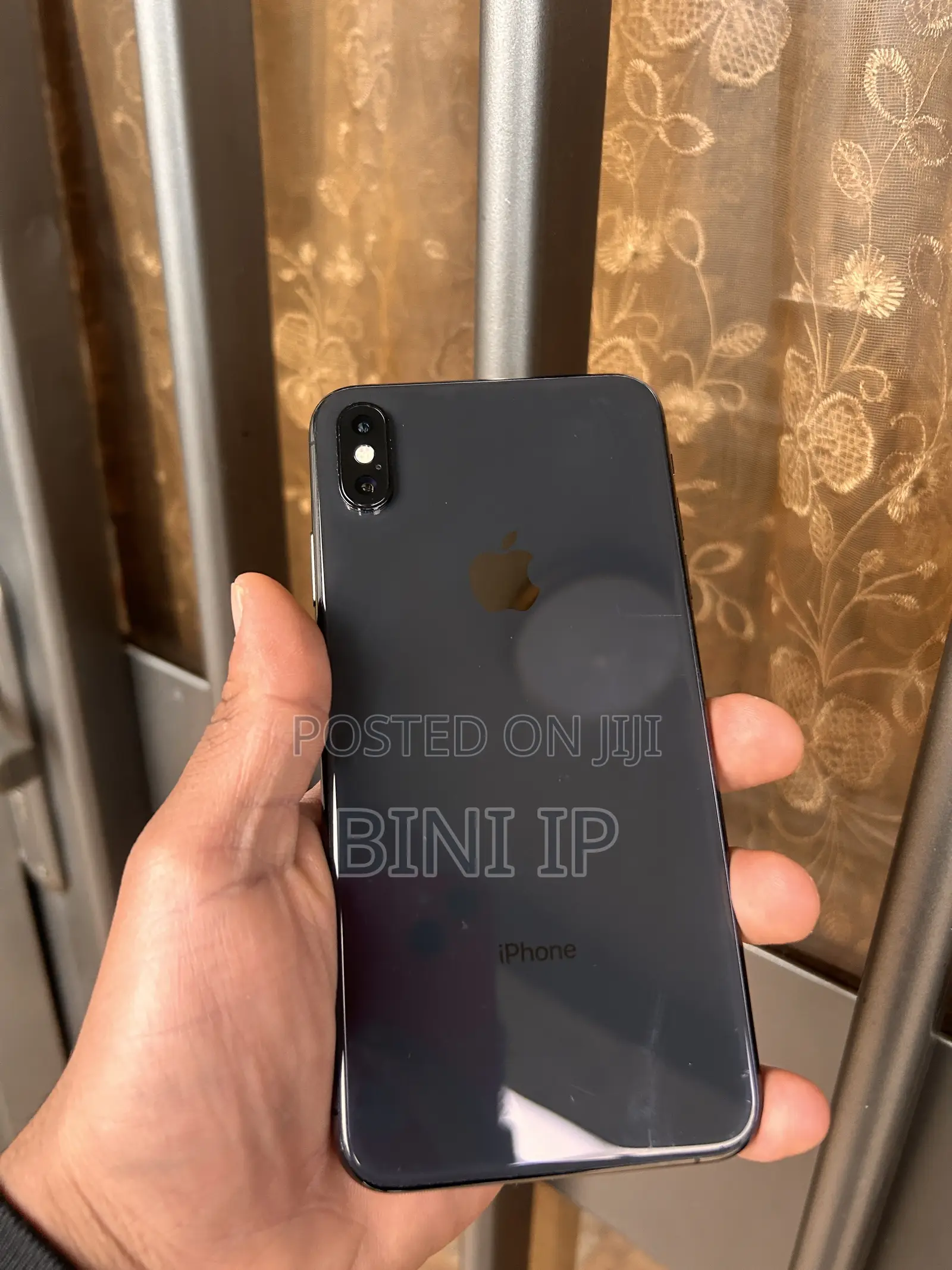 New Apple iPhone XS Max 256 GB Black