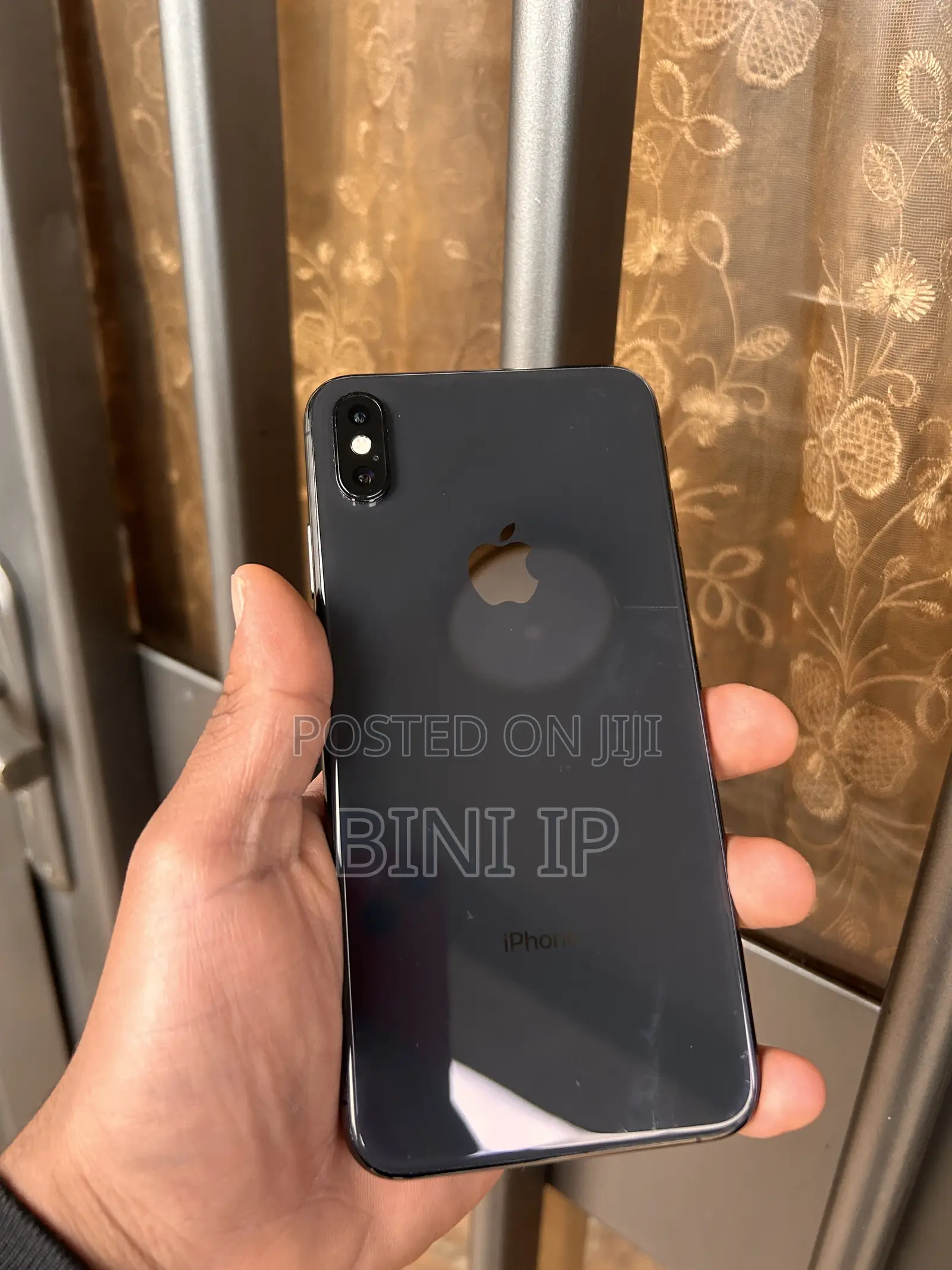 New Apple iPhone XS Max 256 GB Black