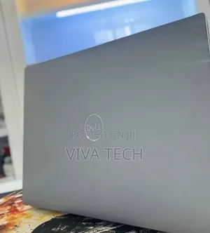 New Laptop Dell Precision 15 3520 16GB Intel Core i7 SSD 512GB