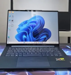 New Laptop Lenovo Yoga 910 16GB AMD Ryzen 7 SSD 512GB