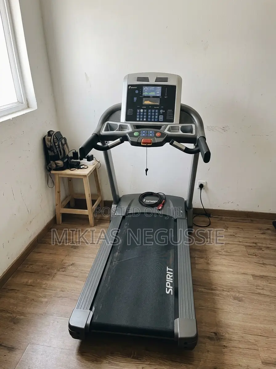 Treadmill Machine (Spirit Fitness - Made in USA)