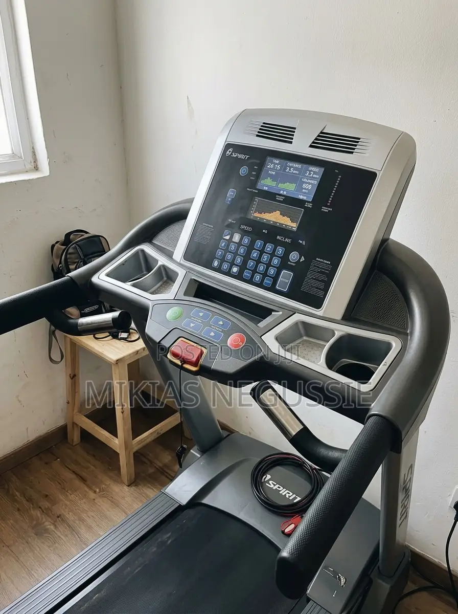 Treadmill Machine (Spirit Fitness - Made in USA)