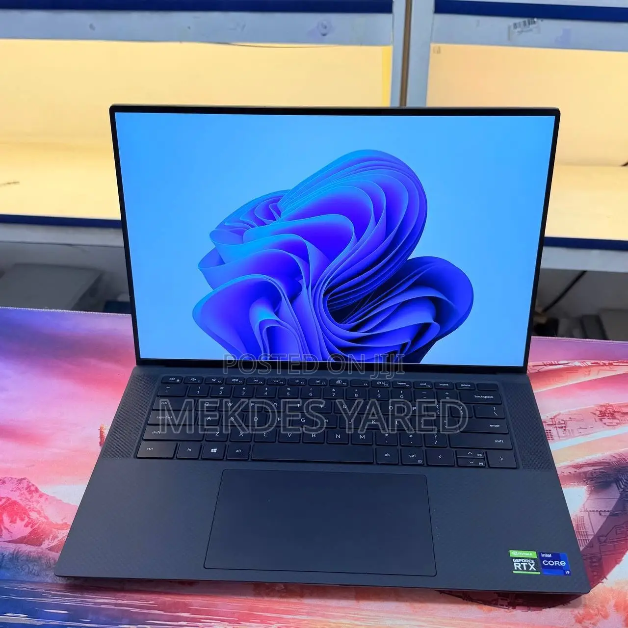 New Laptop Dell Precision 5560 16GB Intel Core i9 SSD 512GB