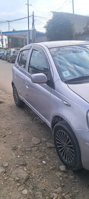 Toyota Vitz 2004 Ivory