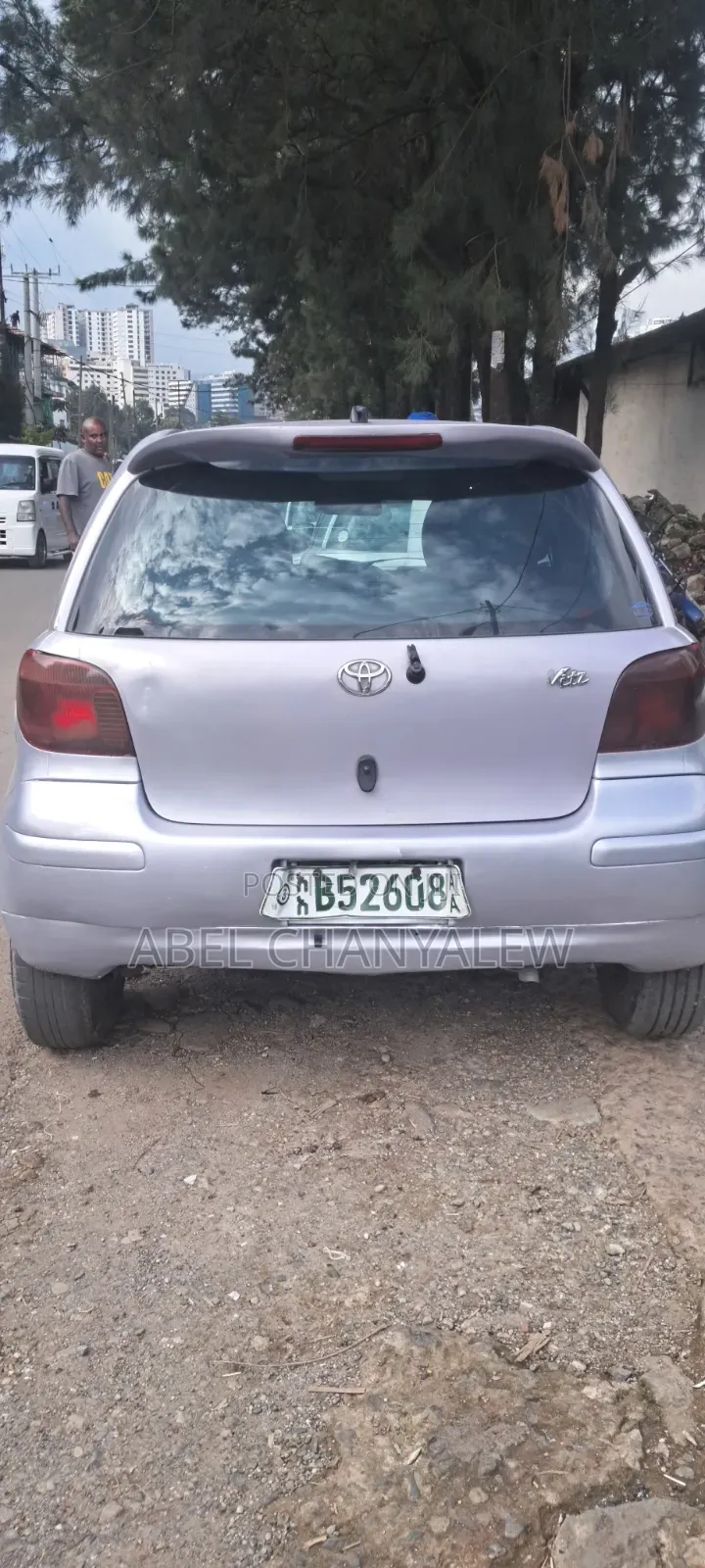 Toyota Vitz 2004 Ivory
