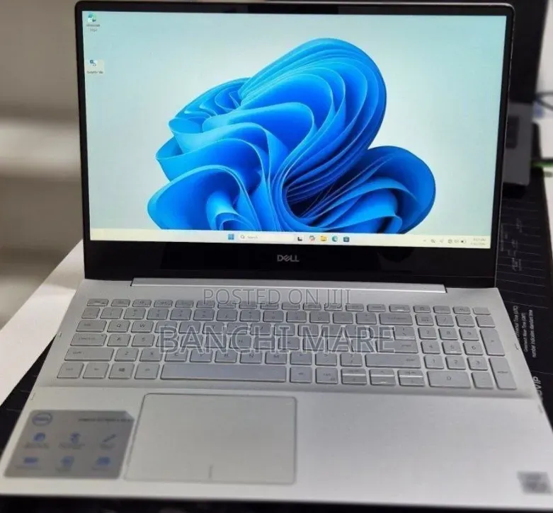 New Laptop Dell Inspiron 15 16GB Intel Core i5 SSD 256GB
