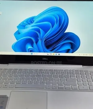 New Laptop Dell Inspiron 15 16GB Intel Core i5 SSD 256GB