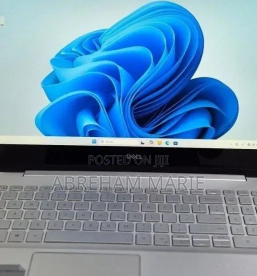 New Laptop Dell Inspiron 15 16GB Intel Core i5 SSD 256GB