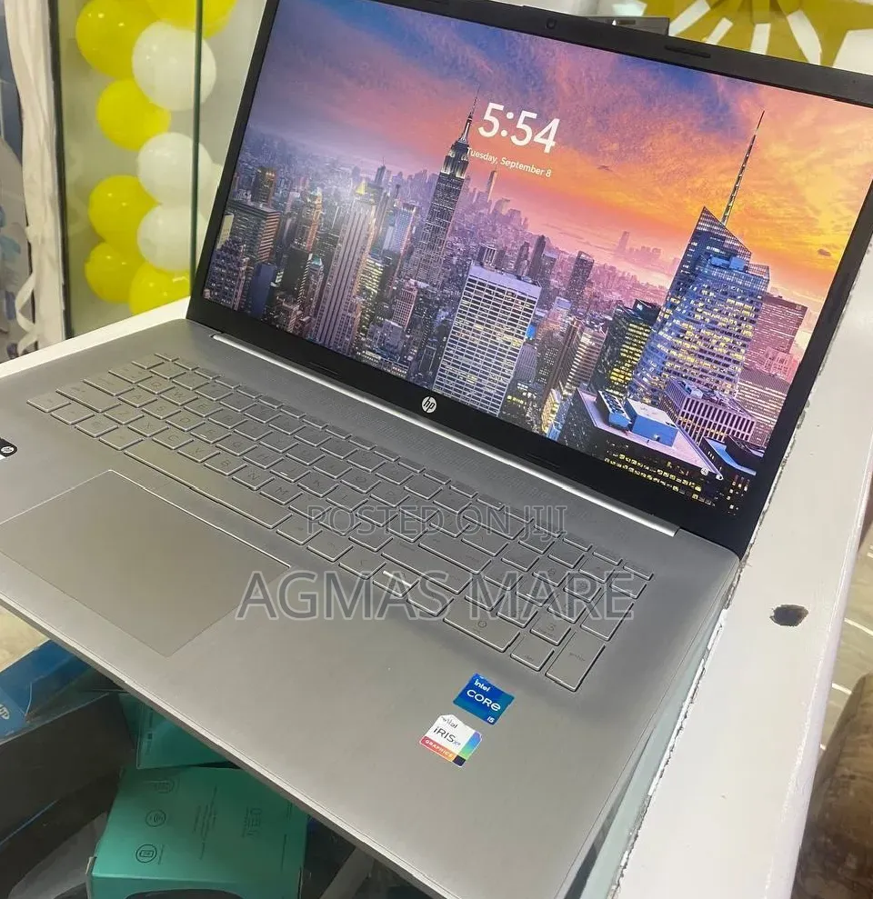 New Laptop HP Stream Notebook 12GB Intel Core i5 HDD 1T