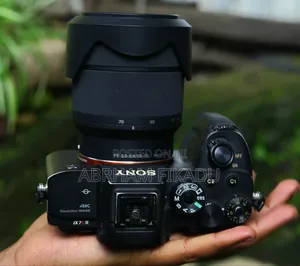 Sony A7 Riv With 50mm F/1.8 Lens