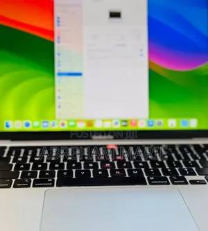New Laptop Apple MacBook Pro 2021 M1 16GB Apple M1 Pro SSD 256GB