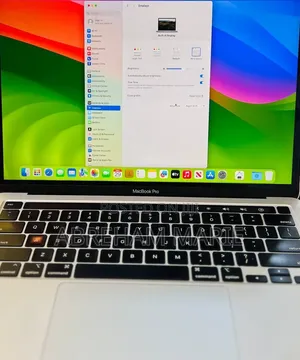 New Laptop Apple MacBook Pro 2021 M1 16GB Apple M1 Pro SSD 256GB