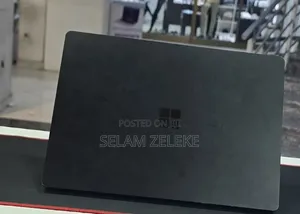 New Laptop Microsoft Surface 8GB Intel Core i5 SSD 256GB